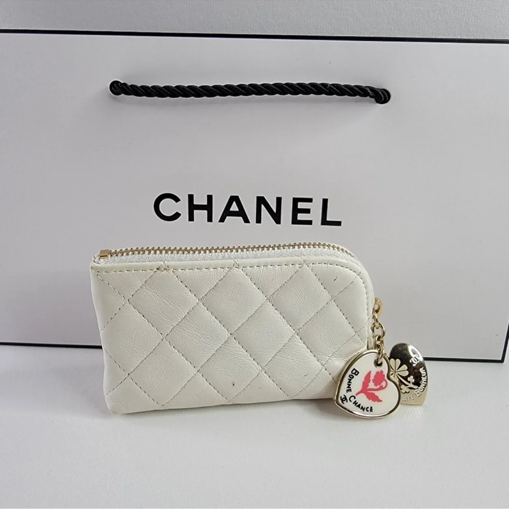 RARE CHANEL Quilted Heart Charm Leather Coin/Key Holder